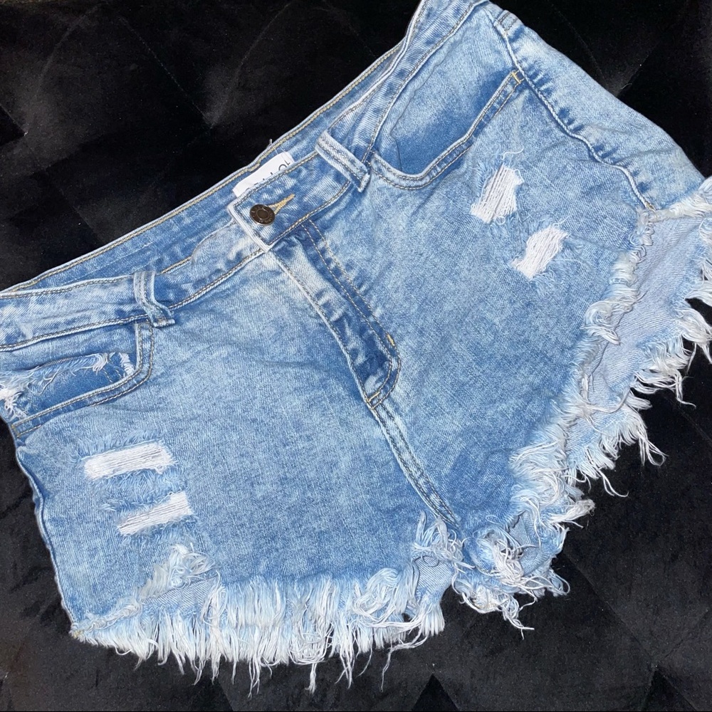 Tillys - Stretch Distressed High Rise Short Shorts